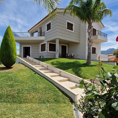 Dimitris Villa Aígion Luaran gambar