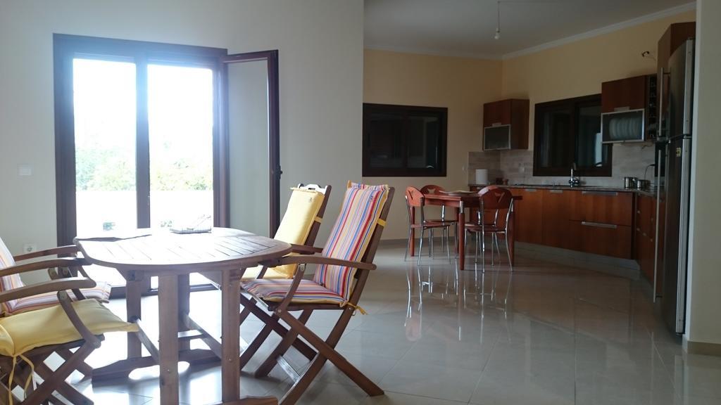 Dimitris Villa Aígion Luaran gambar