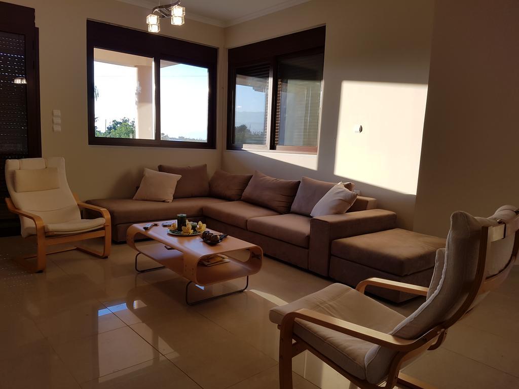 Dimitris Villa Aígion Luaran gambar