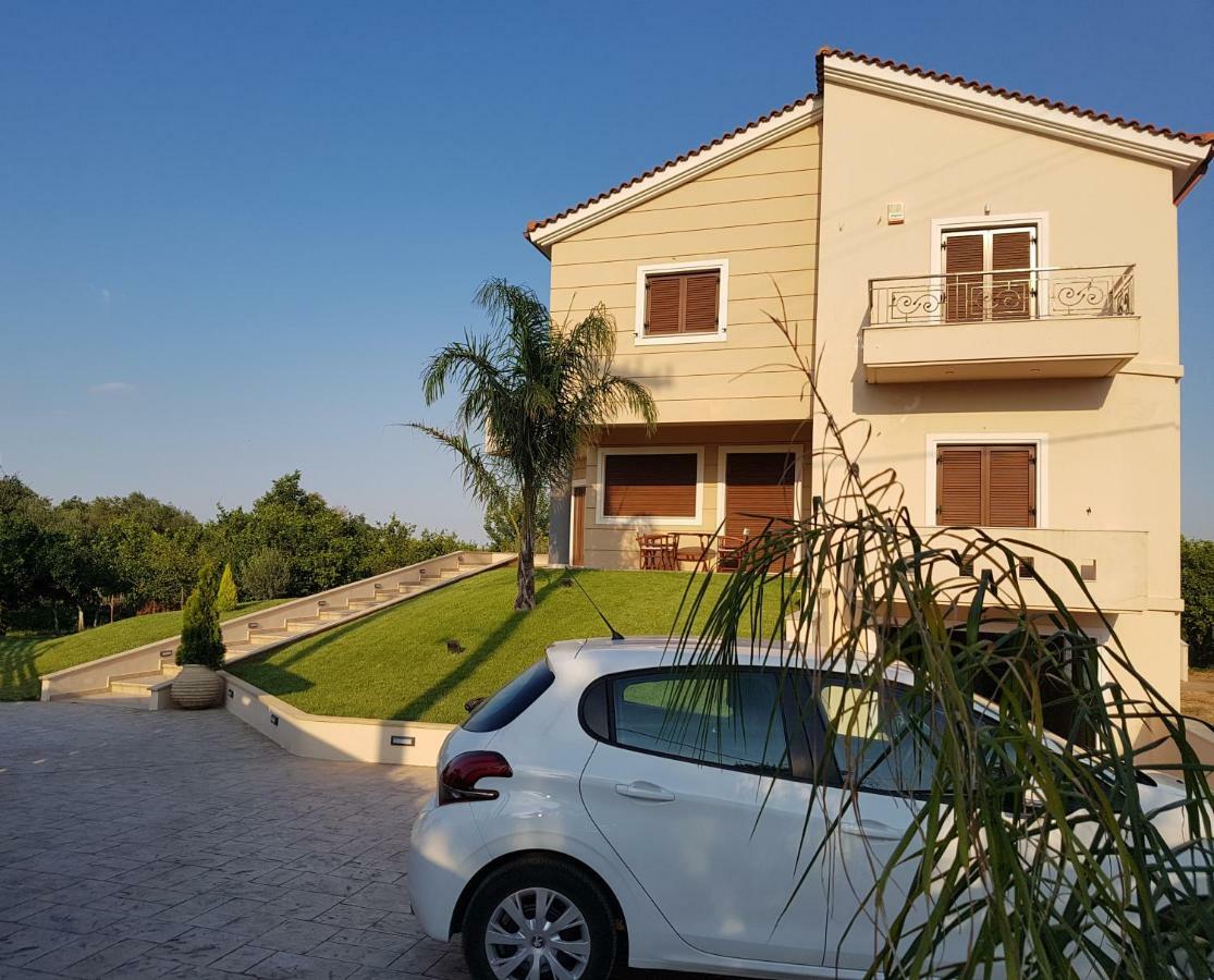 Dimitris Villa Aígion Luaran gambar