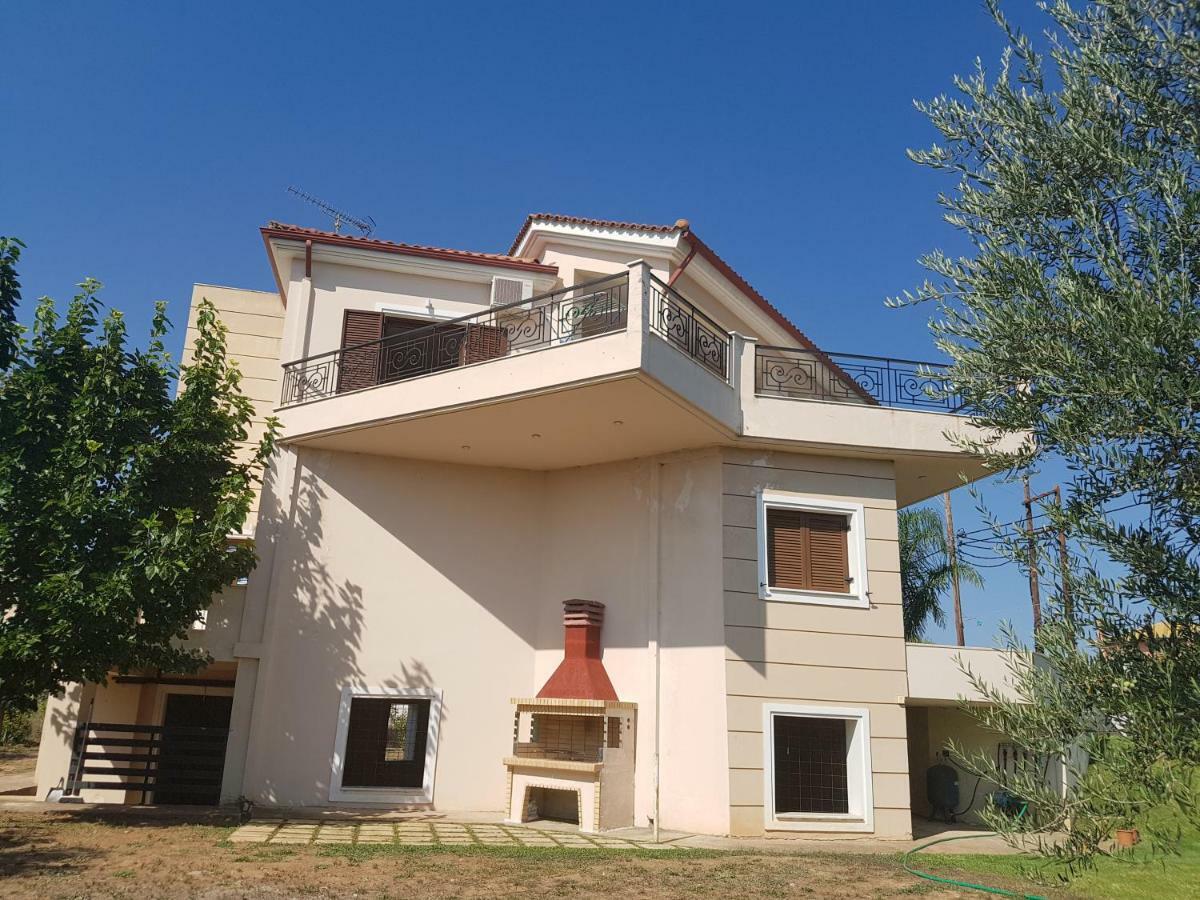 Dimitris Villa Aígion Luaran gambar