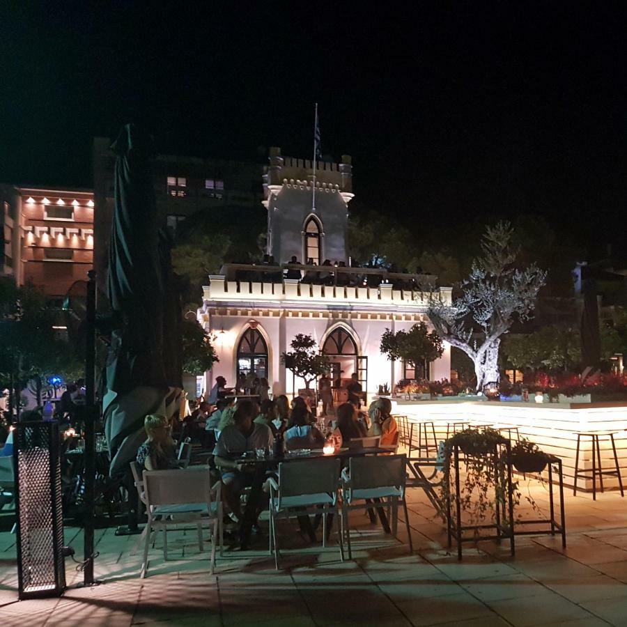 Dimitris Villa Aígion Luaran gambar